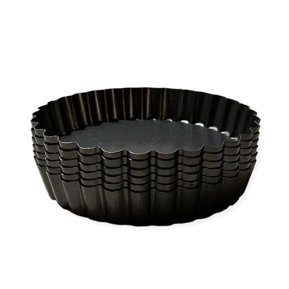 Fluted Non-Stick Individual 4.75” Tart/Quiche Pans w/Removable Bottom, set of 6 - Picture 3 of 12